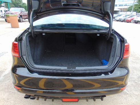 Used 2014 Volkswagen Jetta GLI Autobahn image 8