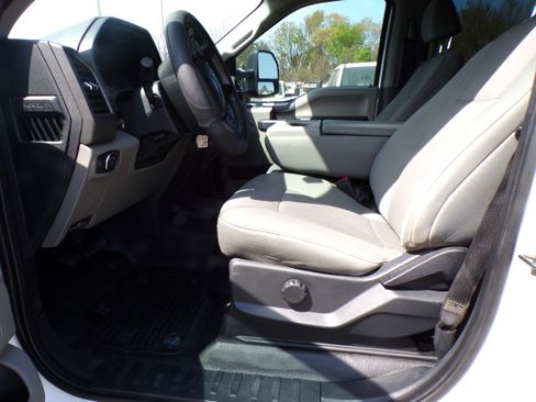 Used 2022 Ford F250 XL image 7