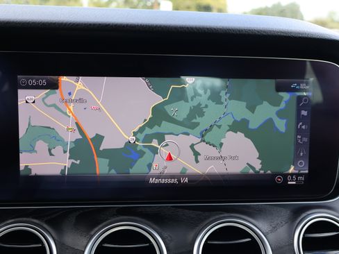 Used 2020 Mercedes-Benz E 450 image 31