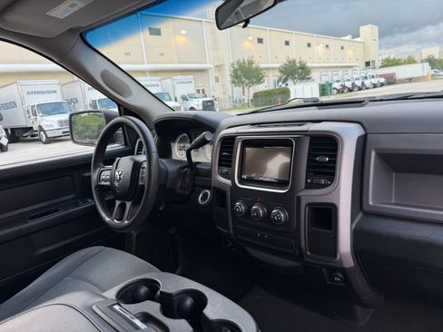 Used 2014 RAM 1500 ST RWD image 86