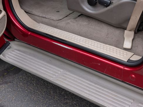 Used 2003 Ford Excursion Eddie Bauer image 22