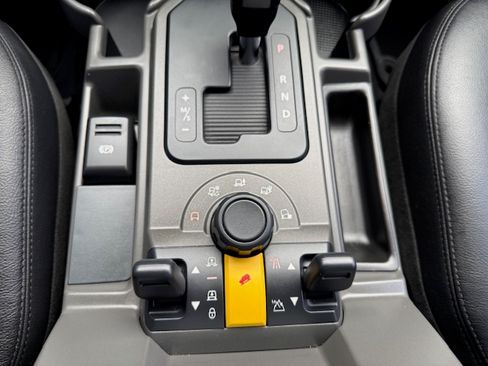 Used 2005 Land Rover LR3 SE image 12