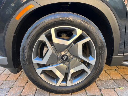 Used 2023 Hyundai Palisade Limited image 22