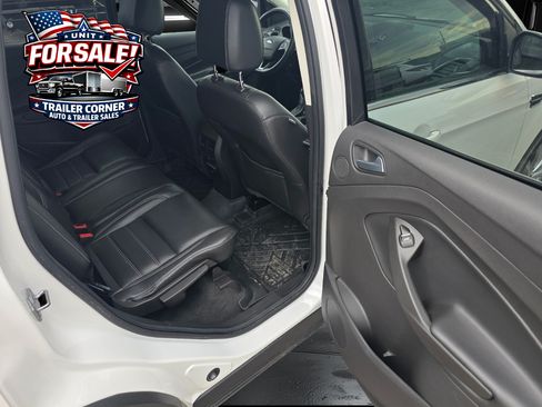 Used 2017 Ford Escape 4WD Titanium image 11