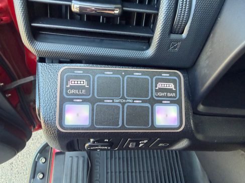 Used 2021 Toyota 4Runner 4WD Venture image 46