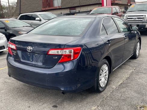 Used 2014 Toyota Camry LE image 6