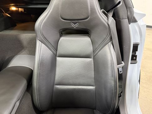 Used 2019 Chevrolet Corvette Grand Sport Coupe w/ 2LT RWD image 26