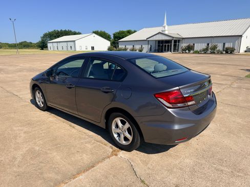 Used 2015 Honda Civic Natural Gas Sedan image 7