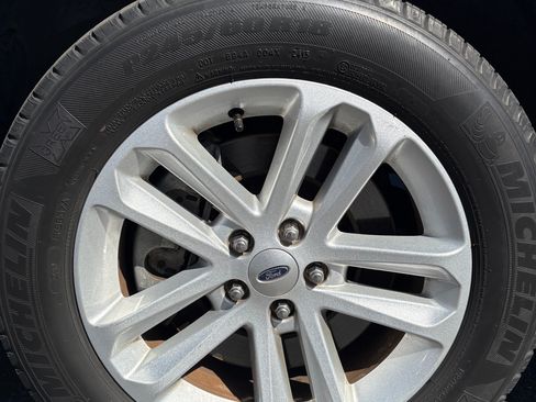 Used 2016 Ford Explorer XLT image 21