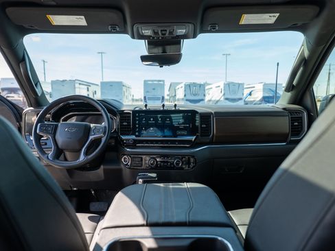 Used 2024 Chevrolet Silverado 1500 High Country image 65