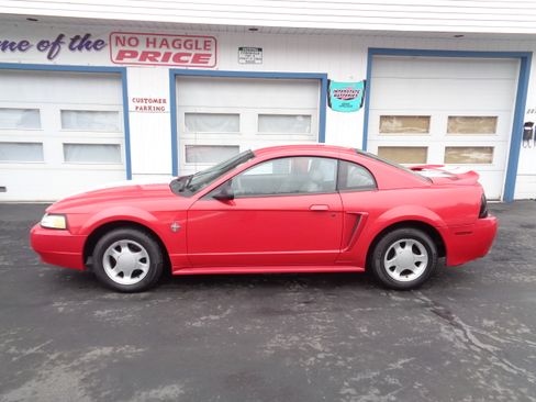 Used 1999 Ford Mustang image 3