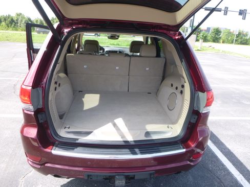Used 2018 Jeep Grand Cherokee 4WD Overland image 20