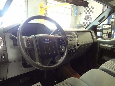 Used 2012 Ford F250 XLT image 11