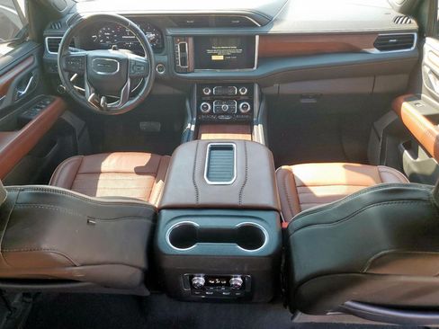 Used 2023 GMC Yukon Denali Ultimate image 8