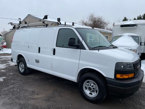 Used 2021 GMC Savana 2500 image 6