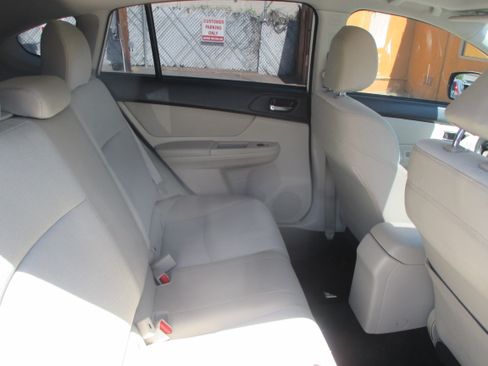 Used 2013 Subaru XV Crosstrek 2.0i Premium AWD/4WD image 13
