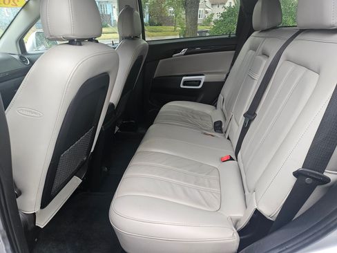 Used 2014 Chevrolet Captiva Sport FWD LTZ image 10
