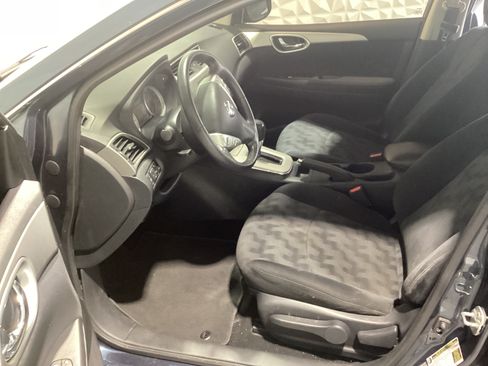 Used 2012 Nissan Sentra SR image 18