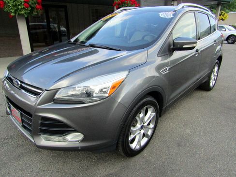 Used 2014 Ford Escape 4WD Titanium image 9
