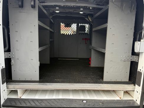 Used 2019 Ford Transit 150 XL image 6