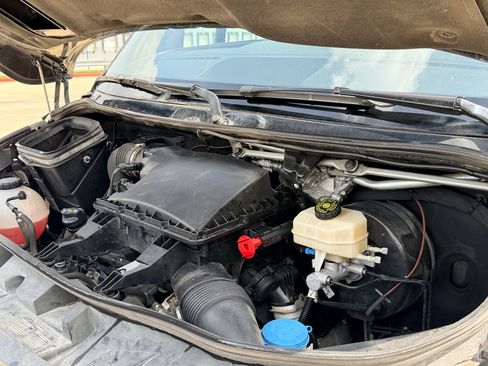 Used 2019 Mercedes-Benz Sprinter image 15