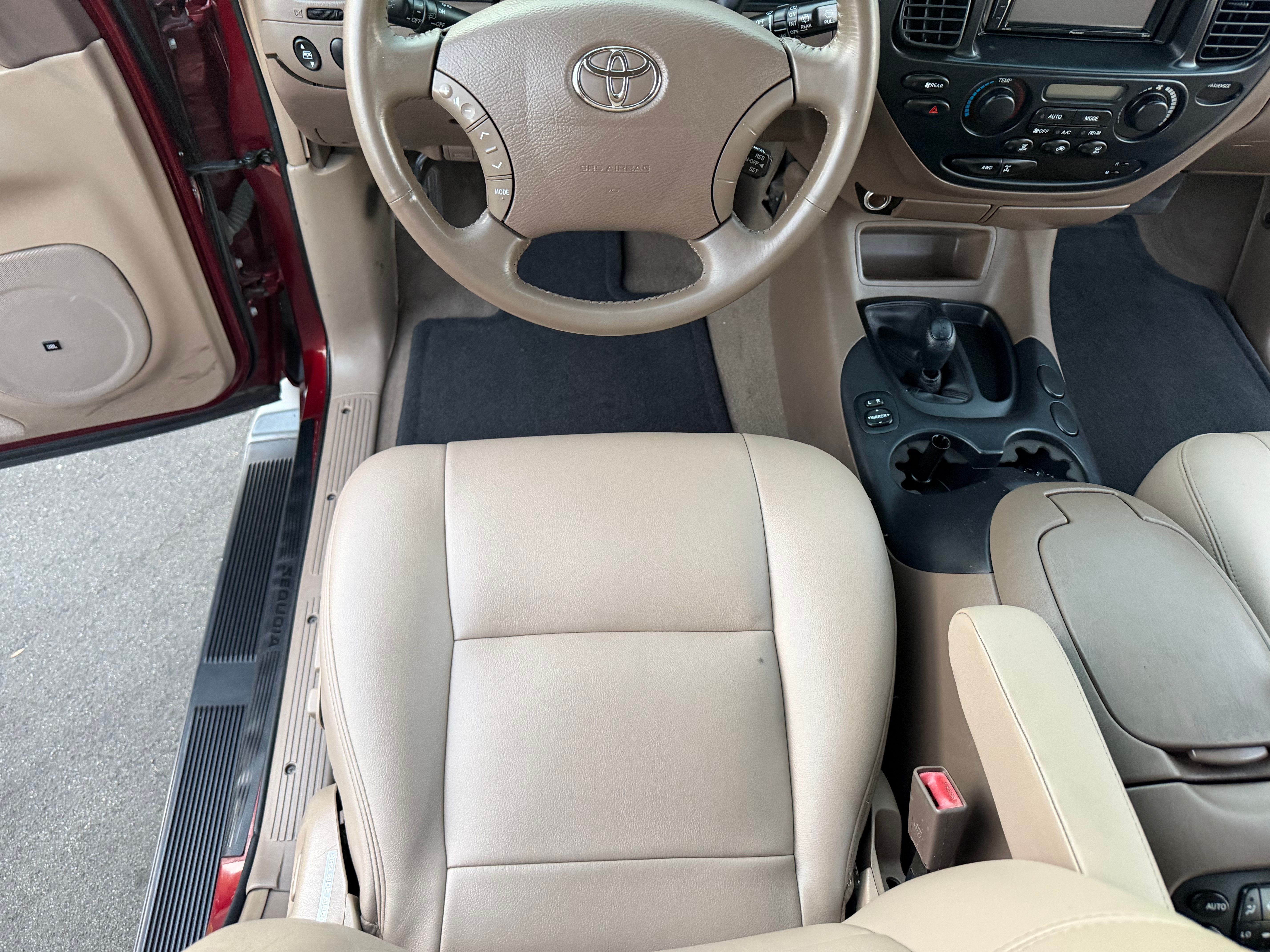 Used 2003 Toyota Sequoia 4WD SR5 image 23
