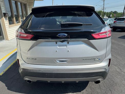 Used 2019 Ford Edge AWD Titanium image 5