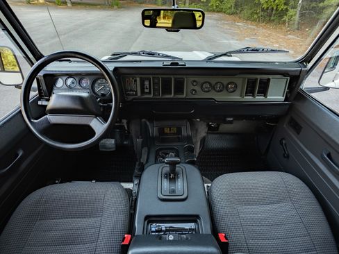 Used 1993 Land Rover Defender 110 image 18