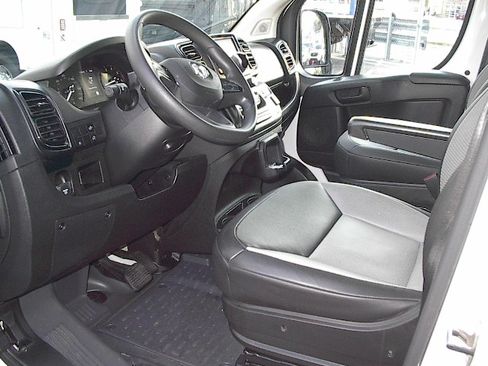 Used 2024 RAM ProMaster 2500 image 12