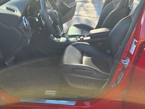 Used 2015 Mercedes-Benz GLA 45 AMG image 31