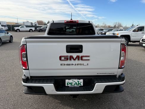 Used 2021 GMC Canyon Denali image 4