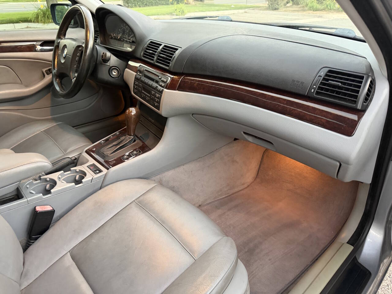 Used 2004 BMW 325i Sedan RWD image 20