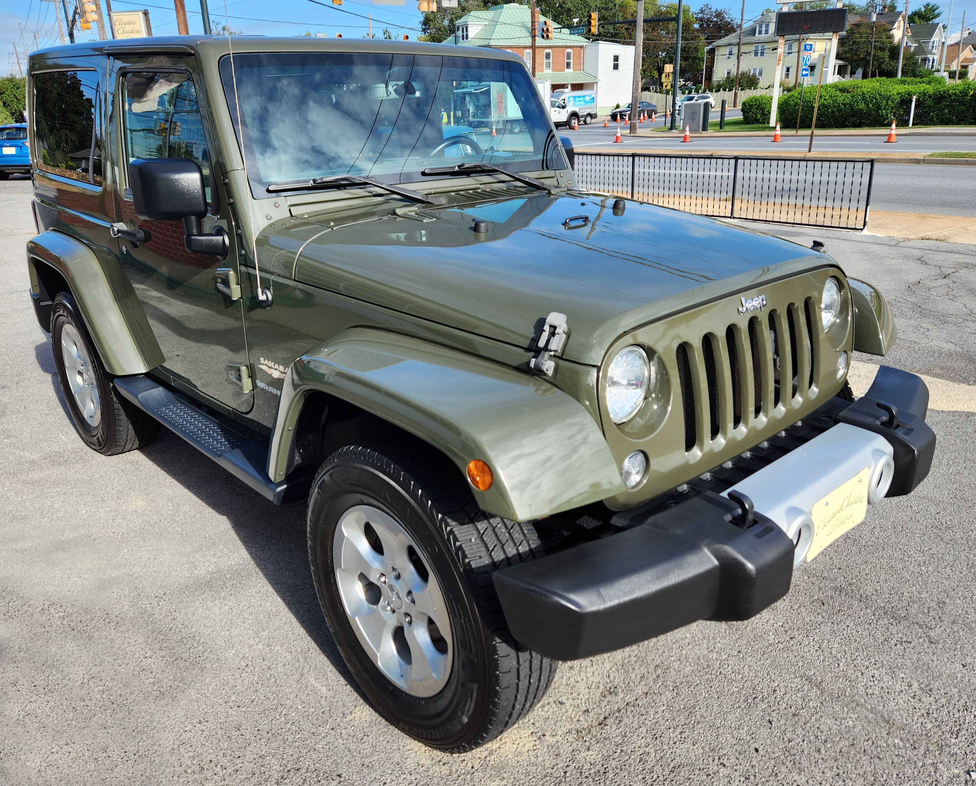 Used 2015 Jeep Wrangler 4WD Sahara image 3