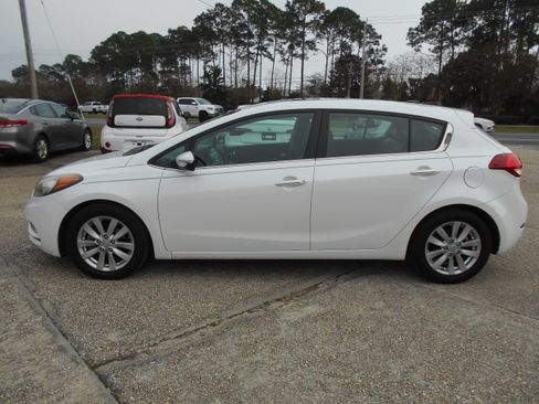 Used 2014 Kia Forte EX image 1