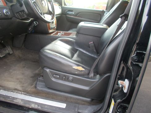 Used 2008 Chevrolet Avalanche AWD/4WD image 7