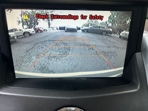 Used 2010 Cadillac SRX 2WD Premium image 13