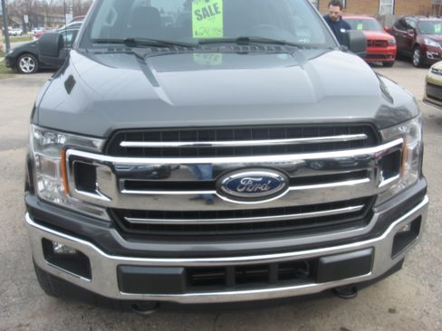 Used 2019 Ford F150 XLT image 2