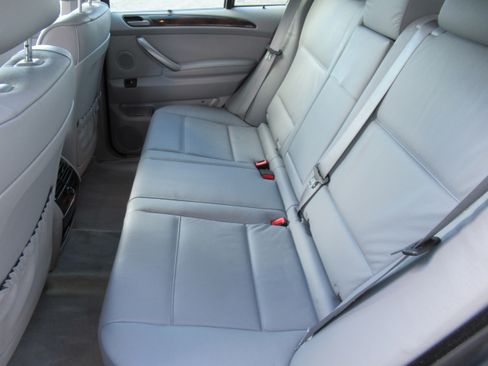 Used 2006 BMW X5 3.0i image 17