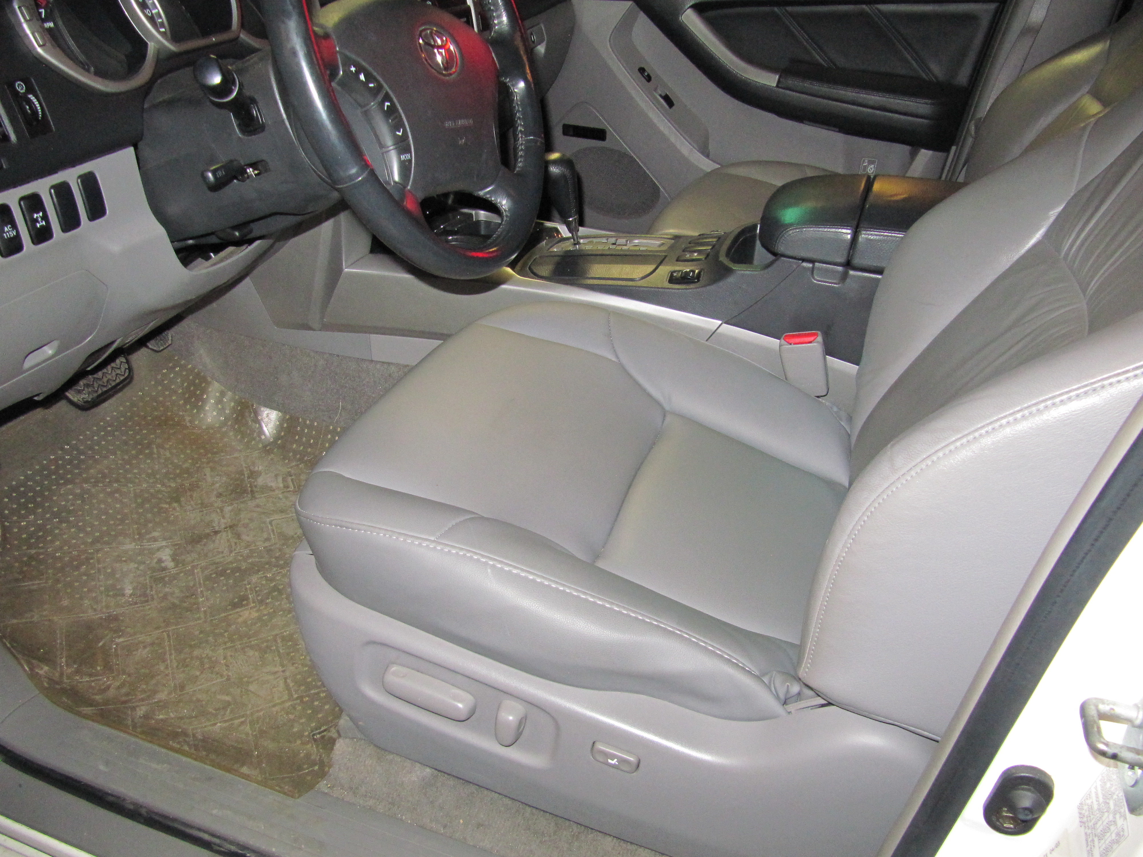 Used 2003 Toyota 4Runner 4WD Limited image 18
