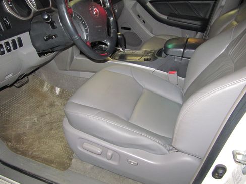 Used 2003 Toyota 4Runner 4WD Limited image 18