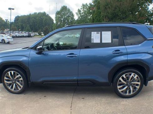 Used 2025 Subaru Forester Touring image 5