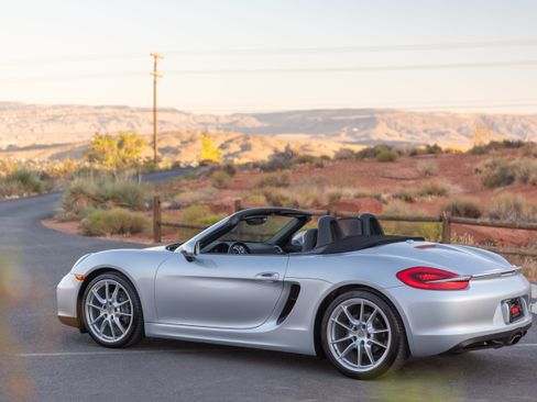Used 2014 Porsche Boxster UNAVAIL RWD image 4