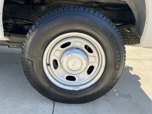 Used 2011 Ford F250 4x4 SuperCab Super Duty image 16