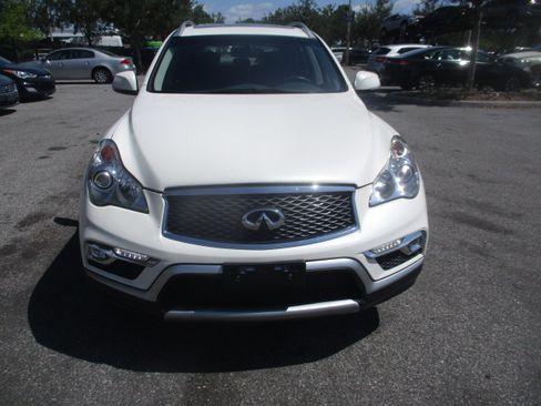 Used 2017 INFINITI QX50 AWD image 4