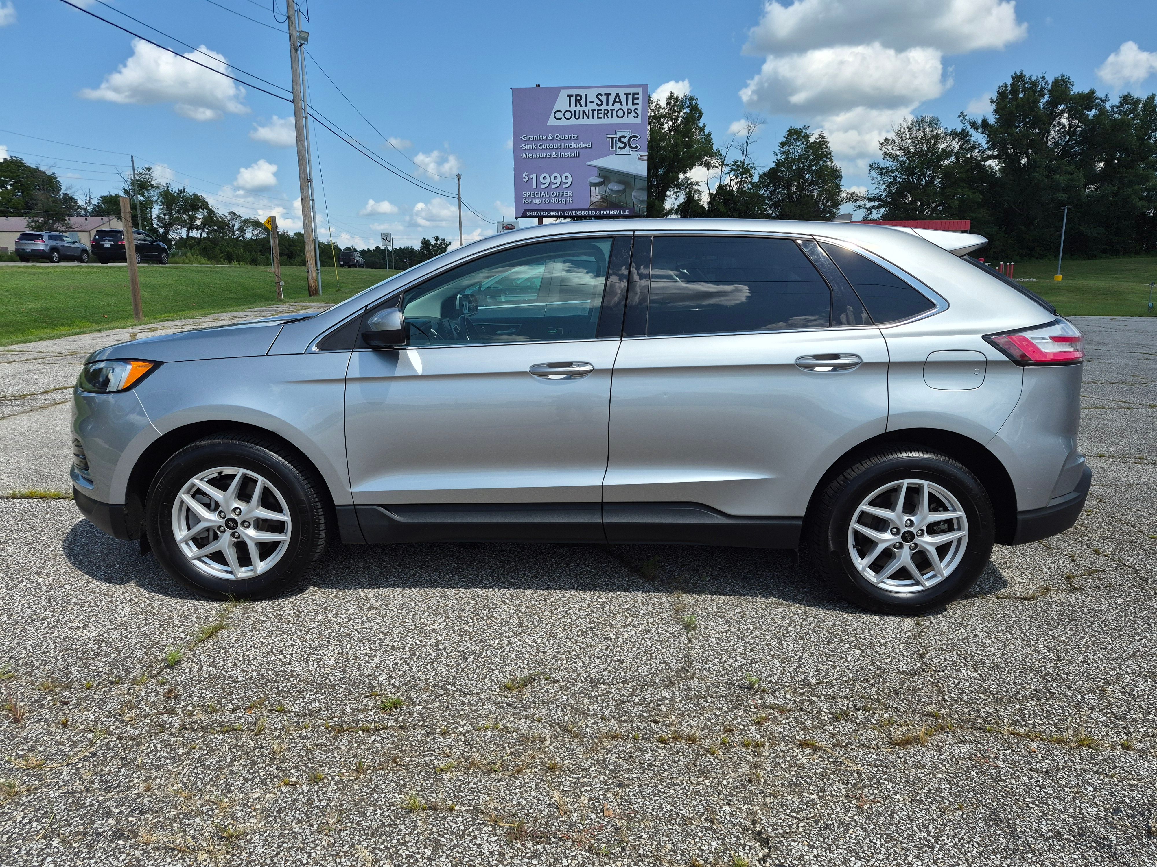 Used 2023 Ford Edge AWD image 1