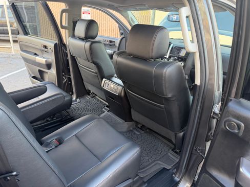 Used 2022 Toyota Sequoia TRD Pro AWD/4WD image 30