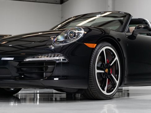 Used 2015 Porsche 911 Targa 4S image 36