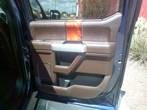 Used 2018 Ford F150 King Ranch image 11