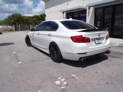 Used 2015 BMW 528i Sedan RWD image 3