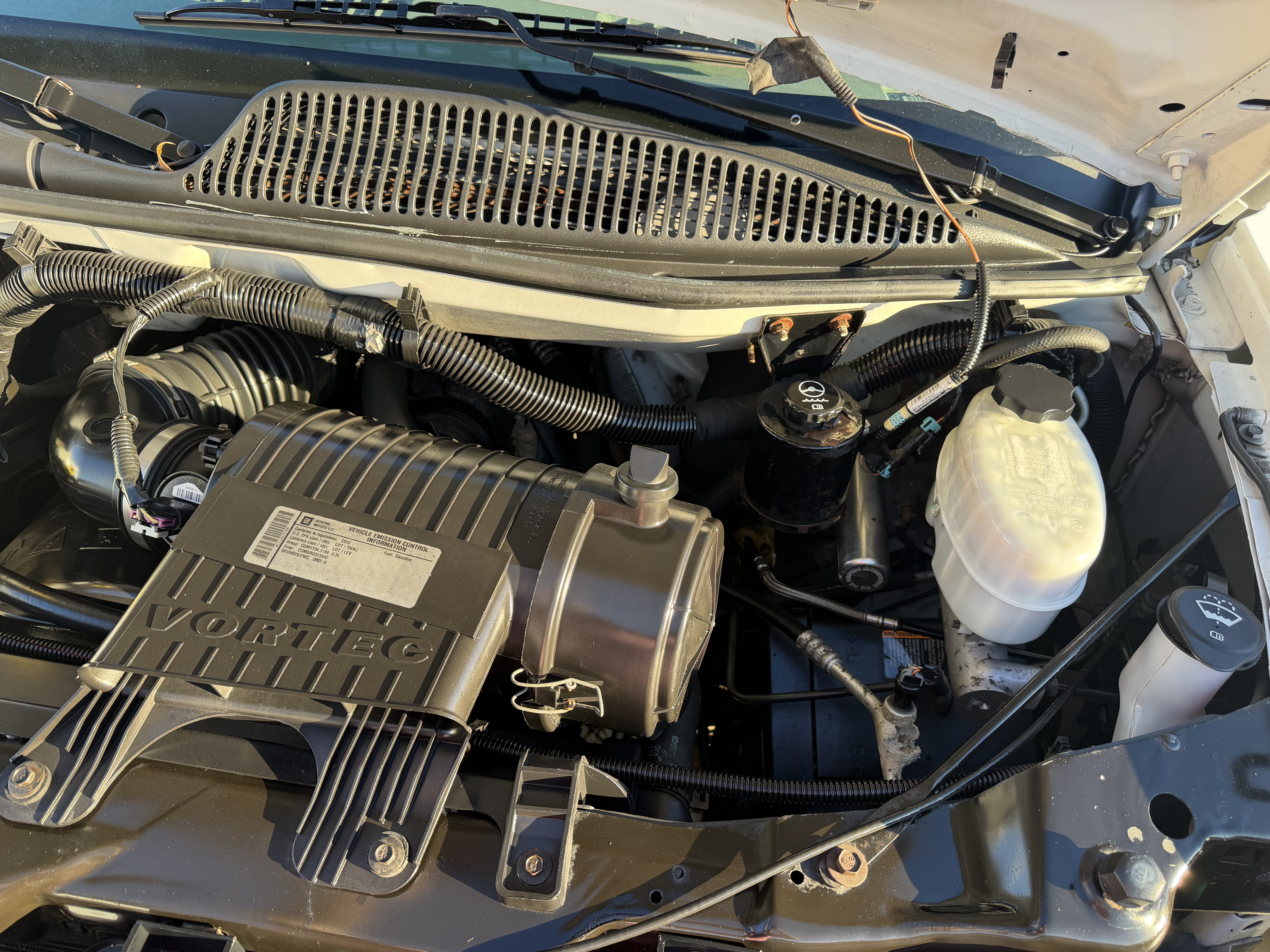 Used 2012 Chevrolet Express 1500 UNAVAIL RWD image 16